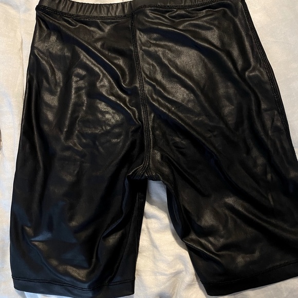 Urban Planet Stretchy Leather Biker Shorts - Picture 2 of 2